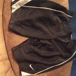 Black nike shorts